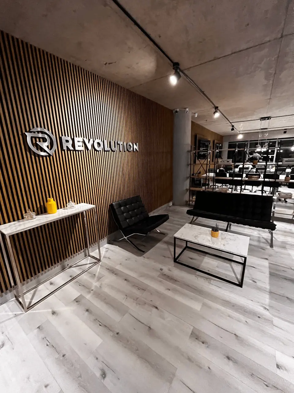 Oficinas Revolution